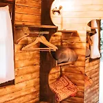 Terra Lodge *